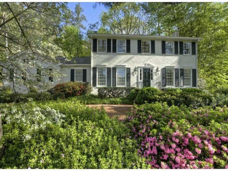 5 bedroom single family residence sold at 320 Glencastle Drive, Atlanta, GA 30327