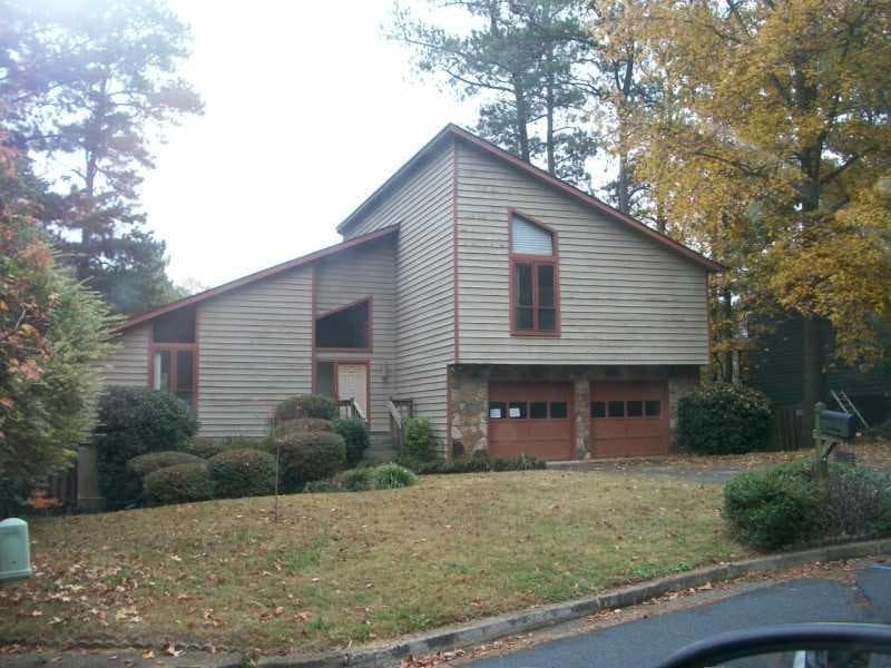 9760 HILLSIDE Circle, Roswell, GA 30076 — most recent listing photo