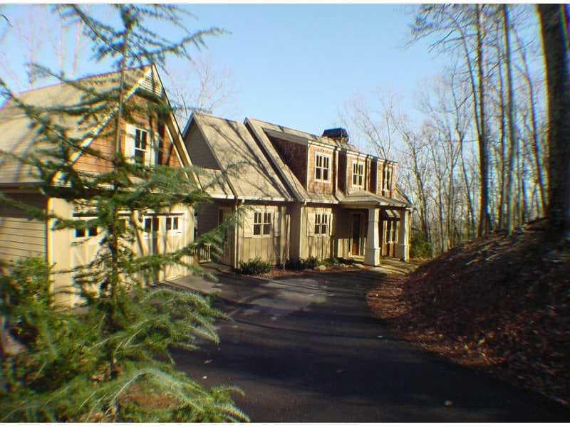 3 bedroom single family residence sold at 8234 Cox Mountain Drive, Big Canoe, GA 30143