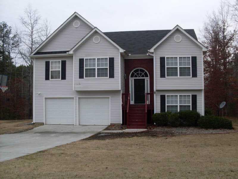 4 bedroom, 2,519 sq ft single family residence sold at 1388 Sierra Ridge Place, Loganville, GA 30052