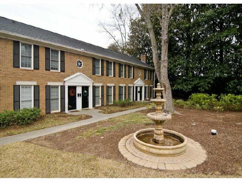 2 bedroom, 1,020 sq ft condominium sold at 1101 Collier Road E6, Atlanta, GA 30318