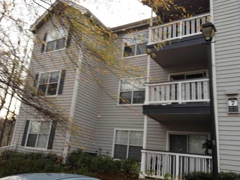 3 bedroom, 1,260 sq ft condominium sold at 7201 Santa Fe Parkway 7201, Atlanta, GA 30350