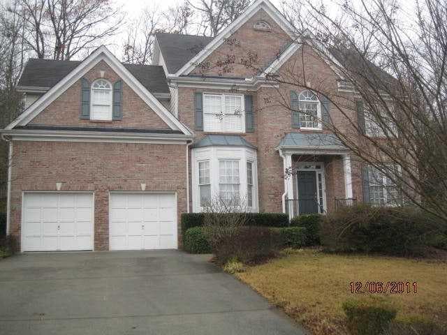 545 GOLDEN MEADOWS Lane, Suwanee, GA 30024 — most recent listing photo