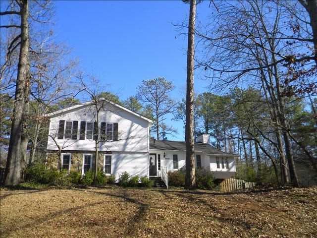 1,943 sq ft single family residence sold at 8322 Bridgewater Place, Riverdale, GA 30296