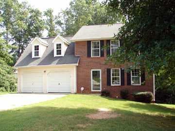 3 bedroom, 1,748 sq ft single family residence sold at 2419 Sandfall Court, Atlanta, GA 30331