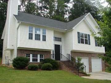 3 bedroom, 1,270 sq ft single family residence sold at 1984 Sandstream Court, Atlanta, GA 30331