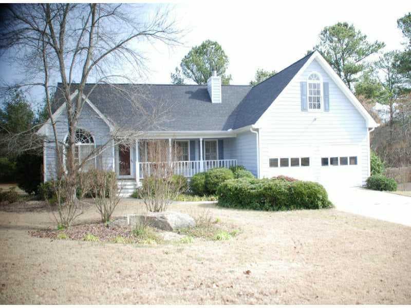 3 bedroom, 1,947 sq ft single family residence sold at 1928 WALDEN PARK Drive, Snellville, GA 30078