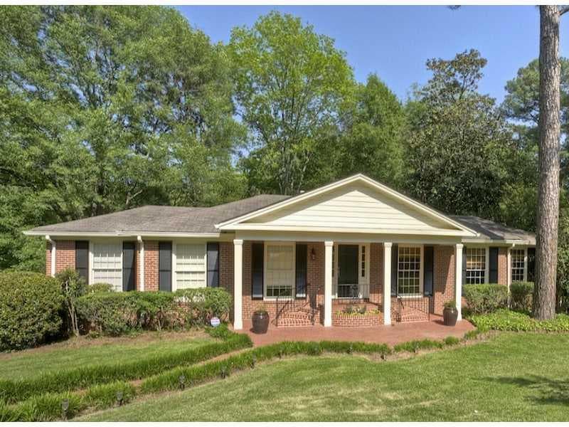 4 bedroom single family residence sold at 2487 Howell Mill Road, Atlanta, GA 30318