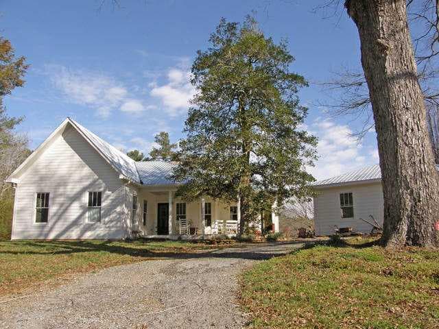 4 bedroom single family residence sold at 2335 Lower Dowda Mill Road, Ball Ground, GA 30107