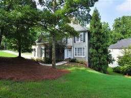 4 bedroom, 3,552 sq ft single family residence sold at 1904 Woodland Hills Avenue, Atlanta, GA 30318