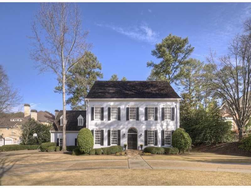 4 bedroom, 4,463 sq ft single family residence sold at 60 Old Stratton Chase, Atlanta, GA 30328