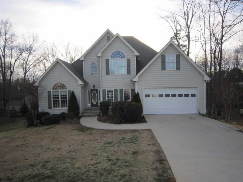 4 bedroom, 2,682 sq ft single family residence sold at 4972 Reed Field Drive, Oakwood, GA 30566