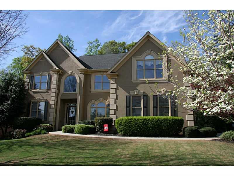135 Woodlake Drive, Alpharetta, GA 30004 — most recent listing photo