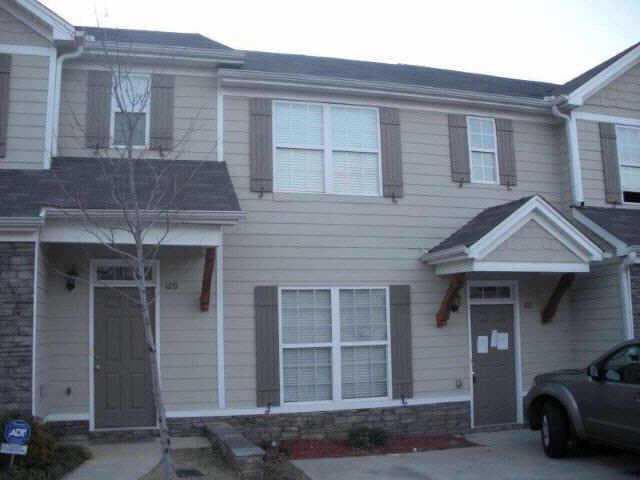 4112 Stone Trace Drive 4112, East Point, GA 30344 — most recent listing photo