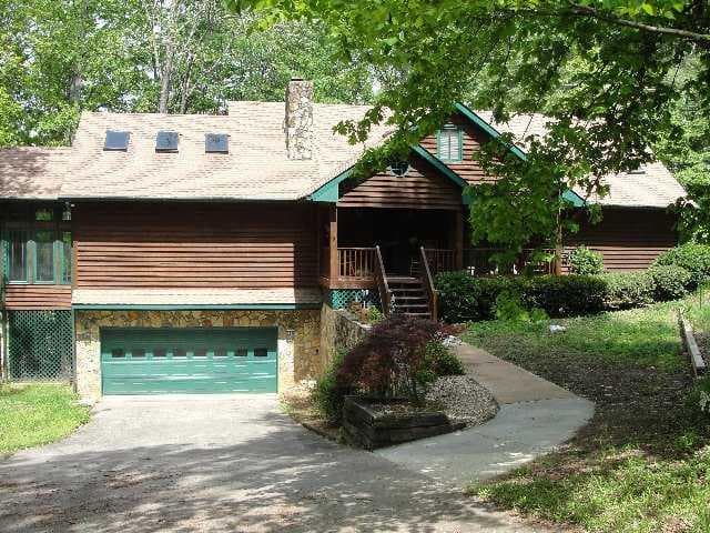 9130 Four Mile Creek Road, Gainesville, GA 30506 — most recent listing photo