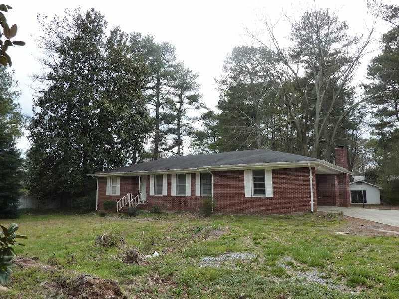 731 Rockbridge Sw Road, Lilburn, GA 30047 — most recent listing photo