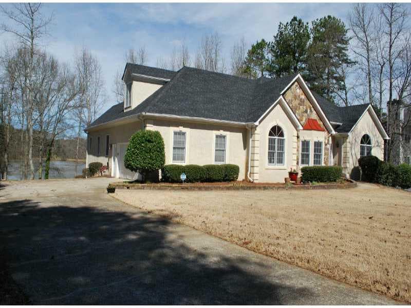 110 Princess Circle, Newnan, GA 30265 — most recent listing photo