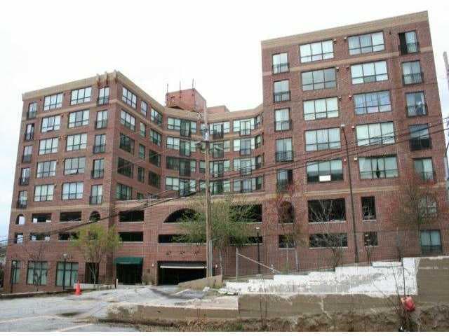 2 bedroom, 1,380 sq ft condominium sold at 115 W Peachtree Place 716, Atlanta, GA 30313