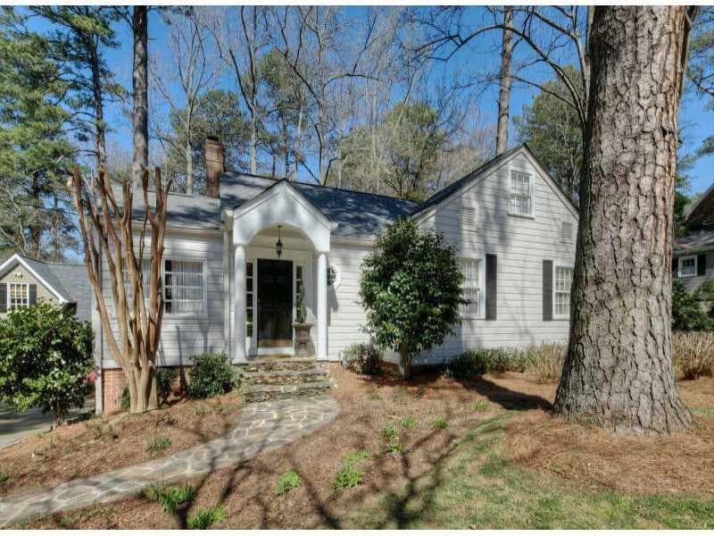 3 bedroom single family residence sold at 923 Glenbrook Drive, Atlanta, GA 30318