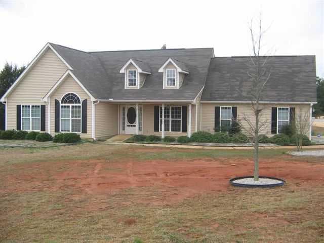 3 bedroom single family residence sold at 762 S Ola Road, Mcdonough, GA 30252