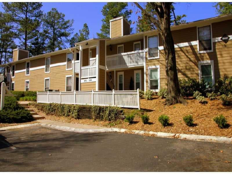 2 bedroom, 1,353 sq ft condominium sold at 906 Summit North Drive 906, Atlanta, GA 30324