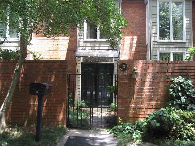 3 bedroom condominium sold at 24 Willow Glen Drive 24, Sandy Springs, GA 30342