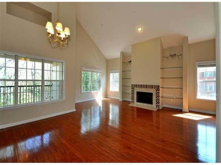 424 Lindbergh Drive 311, Atlanta, GA 30305 — most recent listing photo