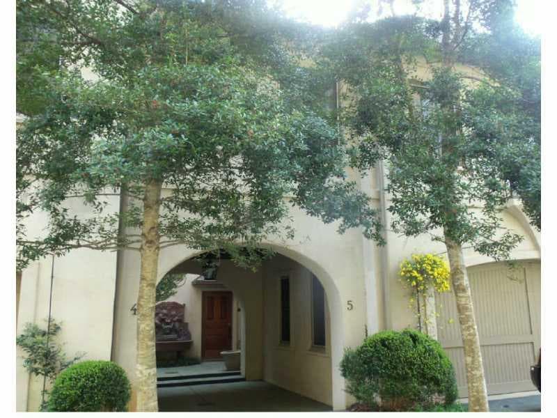 3 bedroom, 3,300 sq ft townhouse sold at 63 W Wieuca Road 5, Atlanta, GA 30342