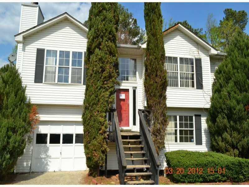 3 bedroom, 1,275 sq ft single family residence sold at 5918 Crescent Ridge Court, Lithonia, GA 30058