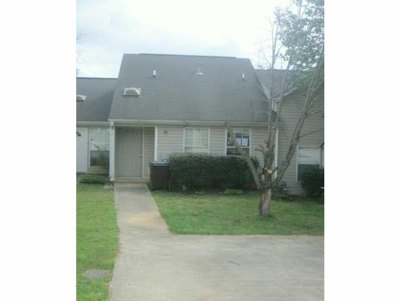 2 bedroom townhouse sold at 6175 Field Stone Drive 6175, Douglasville, GA 30134