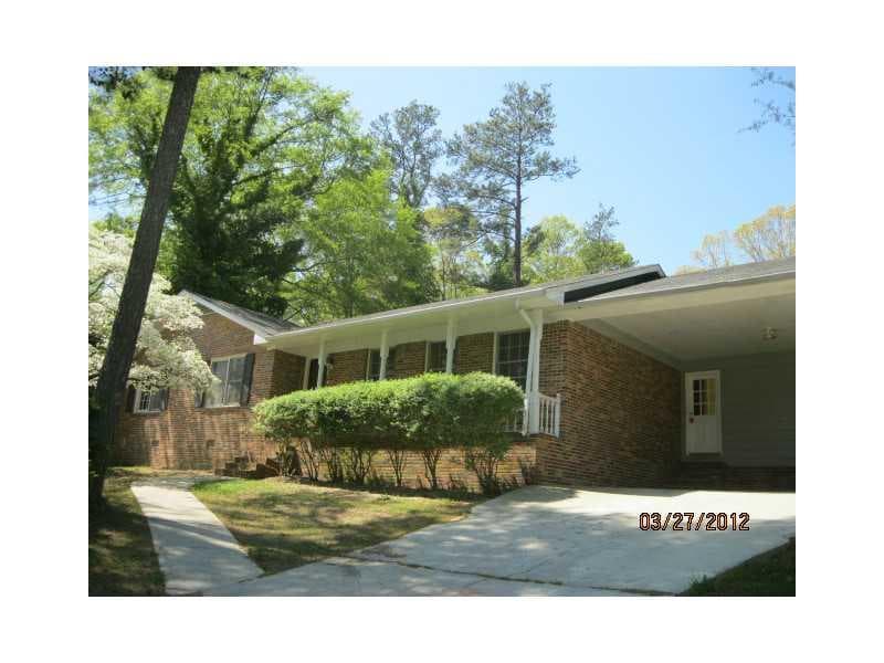 3 bedroom, 1,742 sq ft single family residence sold at 1833 Enid Drive, Lithonia, GA 30058
