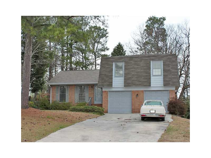 4 bedroom, 2,043 sq ft single family residence sold at 4532 King Lear Drive, Stone Mountain, GA 30083