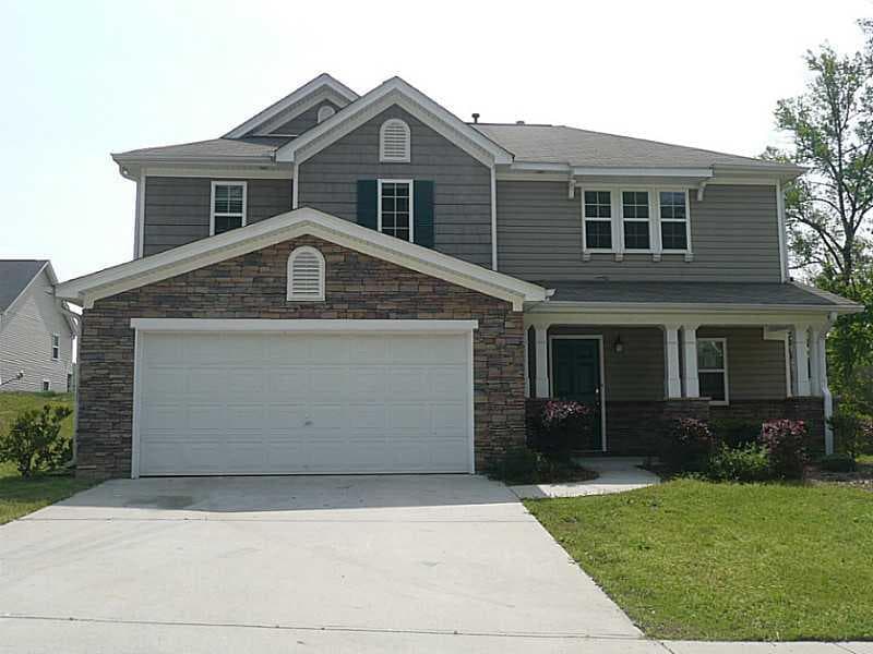 3 bedroom single family residence sold at 379 Leaflet Ives Drive, Lawrenceville, GA 30045