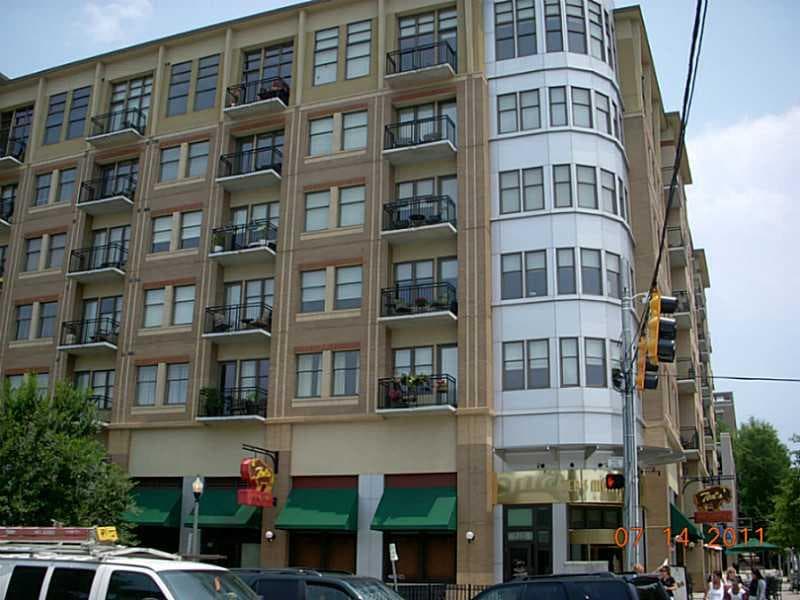 2 bedroom, 1,137 sq ft condominium sold at 201 W Ponce De Leon Avenue 403, Decatur, GA 30030