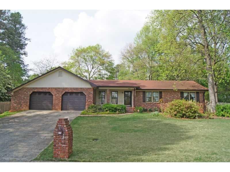 3 bedroom, 2,151 sq ft single family residence sold at 615 Forest Court, Marietta, GA 30008