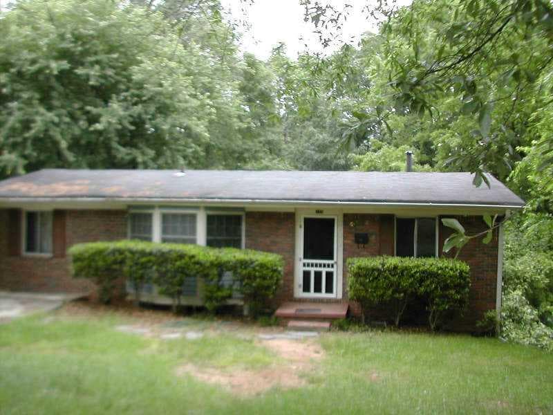 165 WOODS Drive, Marietta, GA 30060 — most recent listing photo