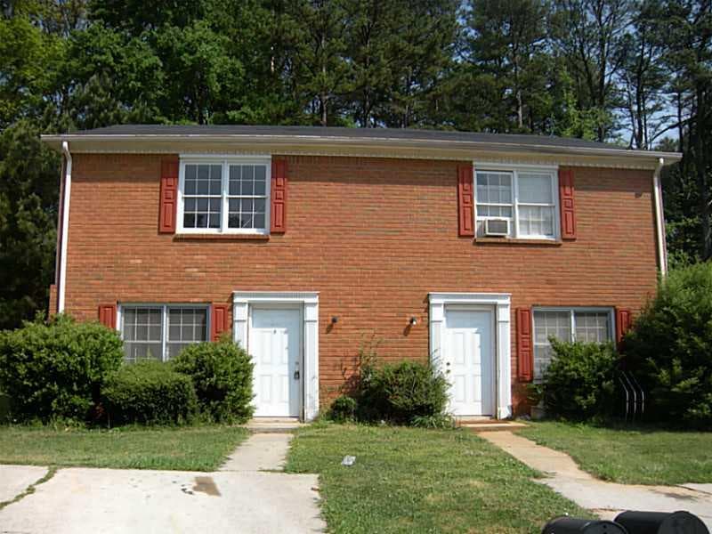 4 bedroom duplex sold at 5273 Ridge Forest Drive, Stone Mountain, GA 30083