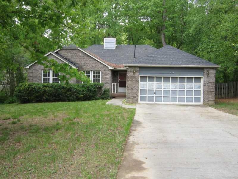 3 bedroom, 1,658 sq ft single family residence sold at 1079 Ashwood Circle, Lawrenceville, GA 30045