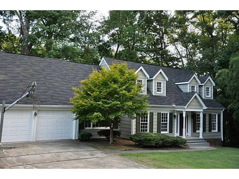 4 bedroom, 2,716 sq ft single family residence sold at 3224 Topaz Lane, Atlanta, GA 30331