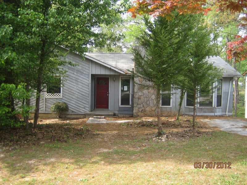 3887 Burnt Leaf Lane, Snellville, GA 30039 — most recent listing photo
