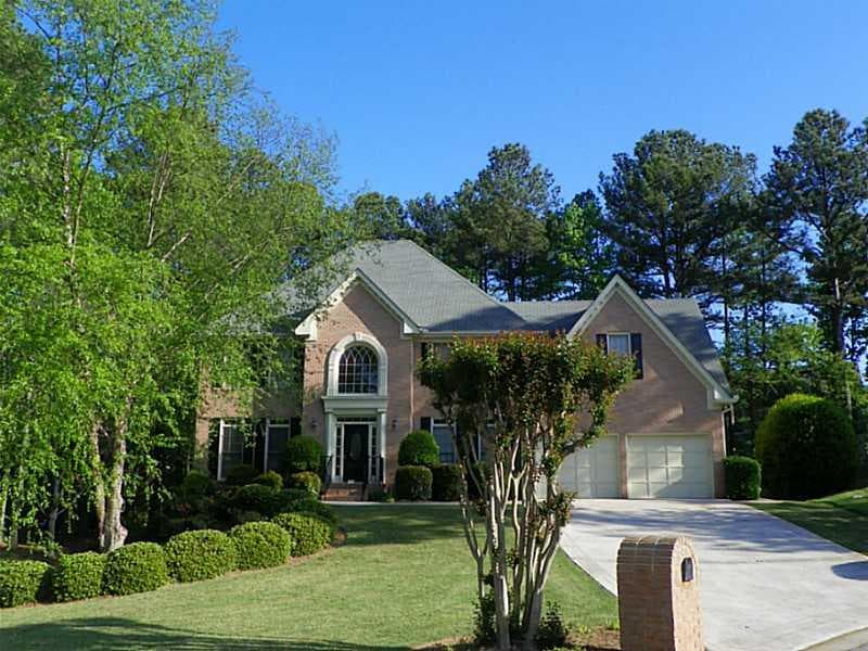 6 bedroom single family residence sold at 910 Ladbroke Lane, Alpharetta, GA 30022