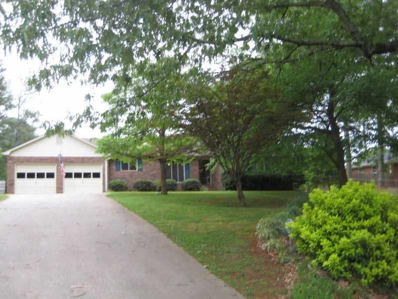 2935 Neese Drive, Marietta, GA 30060 — most recent listing photo