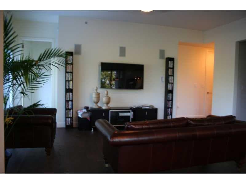 3 bedroom, 1,700 sq ft condominium sold at 1820 Peachtree Street 415, Atlanta, GA 30309