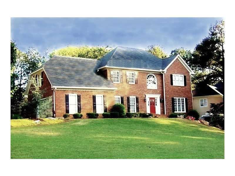 220 Dapplegate Way, Johns Creek, GA 30022 — most recent listing photo