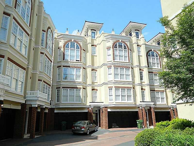 2 bedroom, 1,910 sq ft condominium sold at 3541 ROSWELL Road 22, Atlanta, GA 30305