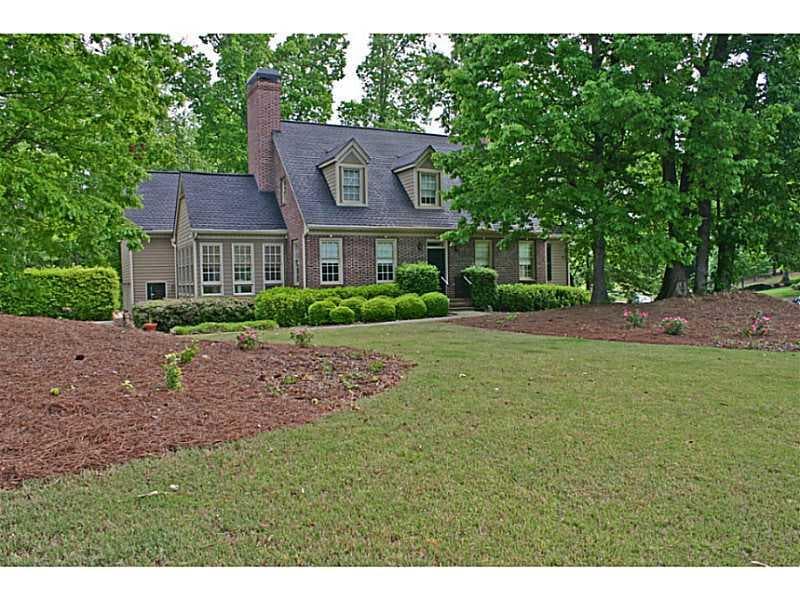 5 bedroom, 5,094 sq ft single family residence sold at 500 Avery Creek Pointe, Woodstock, GA 30188