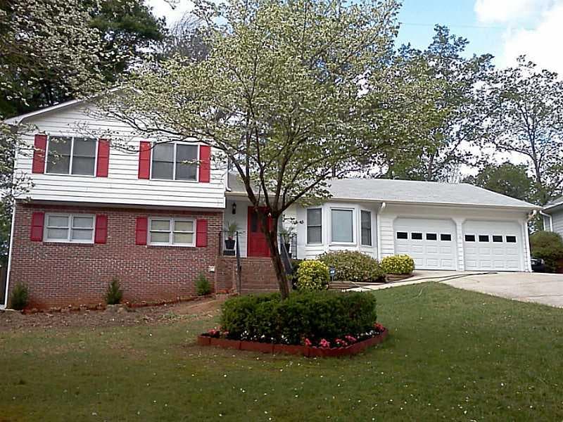 4 bedroom, 2,332 sq ft single family residence sold at 2861 Shiloh Way, Snellville, GA 30039