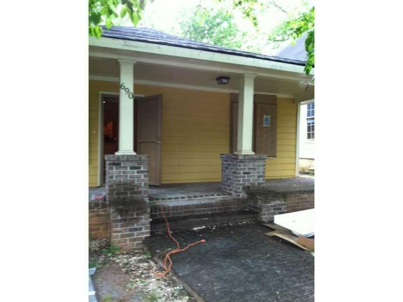 3 bedroom, 1,304 sq ft single family residence sold at 690 Ira Street, Atlanta, GA 30310