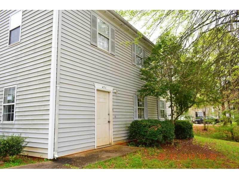 4 bedroom duplex sold at 4713 Victoria Drive, Flowery Branch, GA 30542