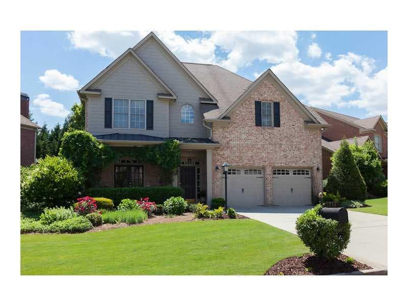4 bedroom, 2,625 sq ft single family residence sold at 2714 Vinings Oak Drive, Smyrna, GA 30080